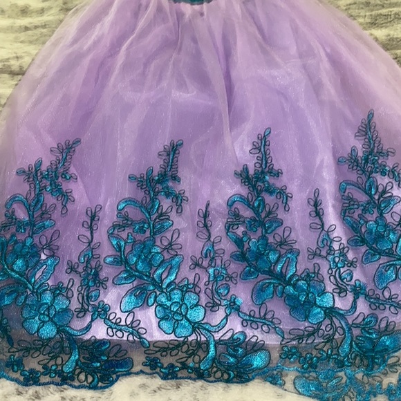New Girls Royal “Ariel” dress - Picture 5 of 7